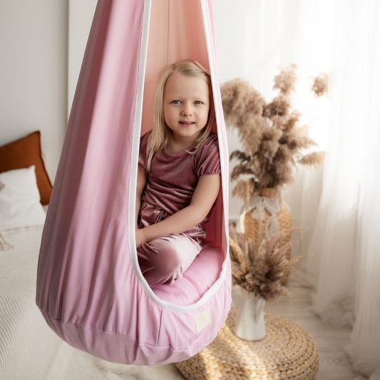 Kambario sūpynės mergaitėms KOKONAS - Pelenų rožinė - Supuosi